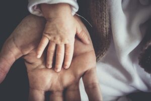 つむじ薄毛と抜け毛が気になる方におすすめのニキビ対策は？