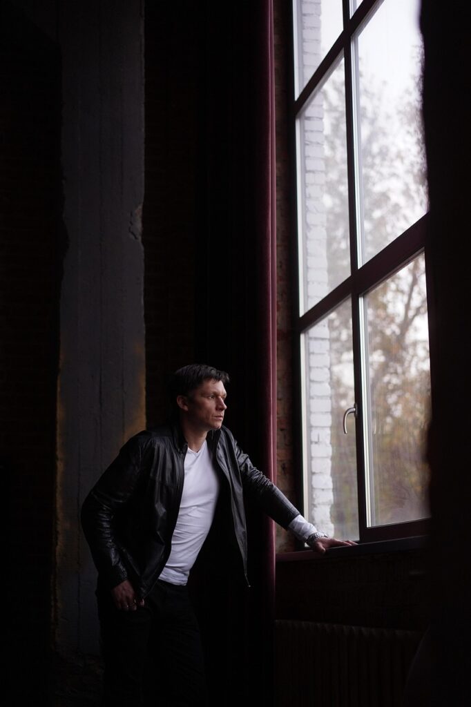つむじ薄毛をカバーするシャンプーとヘアアレンジの方法は？